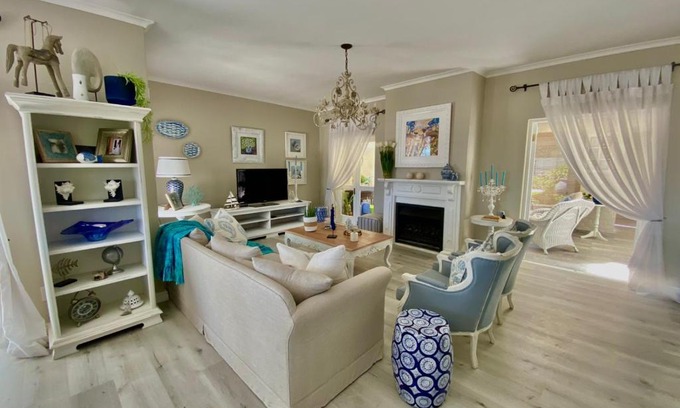 Chanteclair House | Ocean and mountain breeze