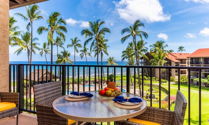 Honokowai Condo | OCEAN and POOL View, remodeled 2 bdrm condo with A/C - PAPAKEA K406