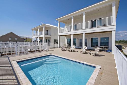 Southpointe House | Ocean Awaits 2