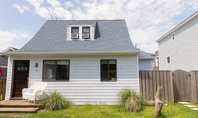 Ocean Beach House | Ocean Beach Fire Island Great House Perfect distance to beach and town