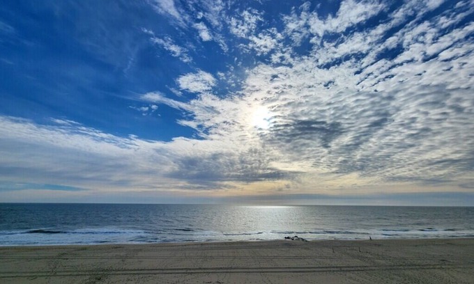 Ocean City Condo | Ocean/Beach Front Condo OC MD on Boardwalk- 12th Street
