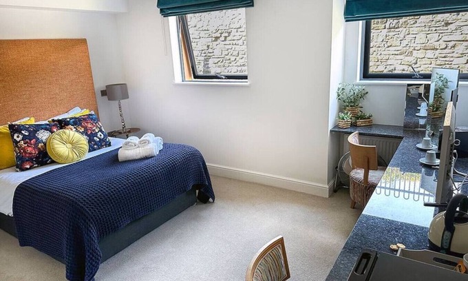 Penarth Hotel | Ocean Bliss Awaits - Courtyard Double Rooms
