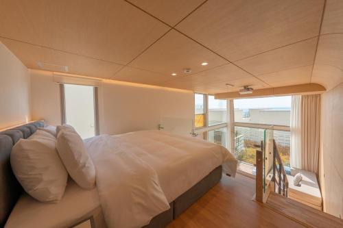 Seolcheon-myeon House | Ocean Bliss