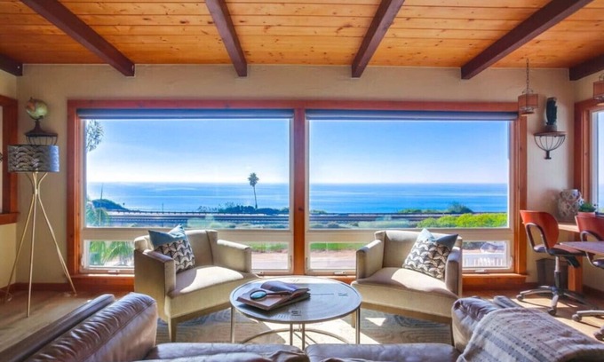 Cardiff-by-the-Sea House | Ocean Blue House Great for Families