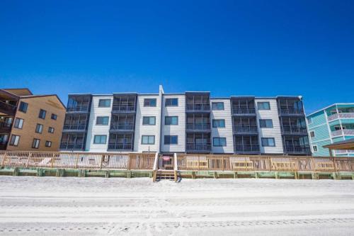 Garden City Apartment | Ocean Breeze Beachfront Condo, Newly Renovated