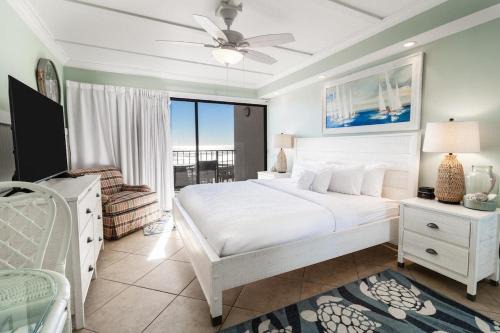 Litchfield by the Sea Apartment | Ocean Breeze Oceanfront Tower King Room 2nd Fl
