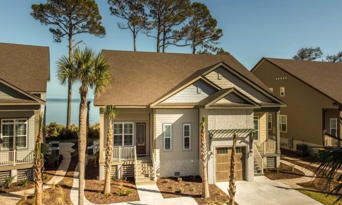Jekyll Island House | Ocean Cottage 43 This oceanfront cottage