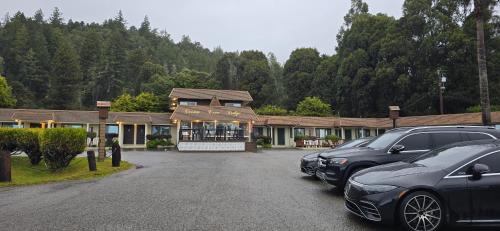 Jenner Hotel | Ocean Cove Lodge Bar & Grill