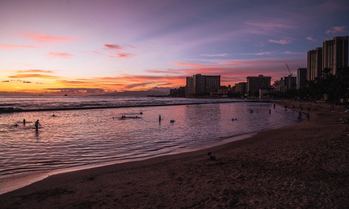 Waikiki Condo | Ocean-Diamond Head Views Waikiki Sunset Hidden Gem w/Free parking & WiFi