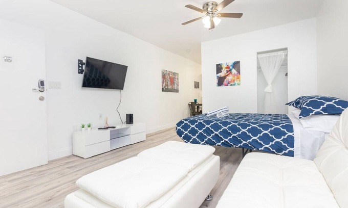 South Beach Condo | Ocean Drive Deco Apt w/2 Queen Beds, Steps 2 Beach