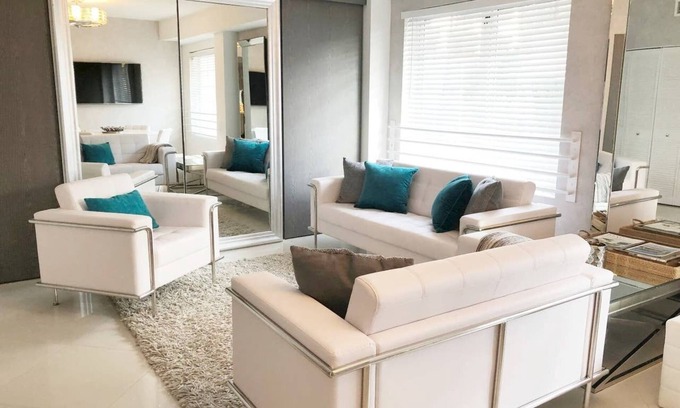 South Beach Apartment | Ocean Drive in the Heart of South Beach - Modern Apartment on Ocean Dr.