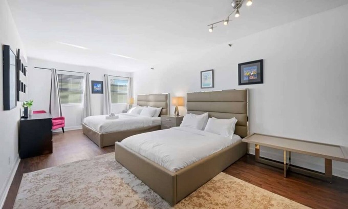 South Beach Apartment | Ocean Drive Studio Apt | Heart of Miami Beach