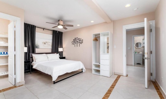 Lauderdale-by-the-Sea Apartment | Ocean Flats 2 - Lauderdale-by-the-Sea