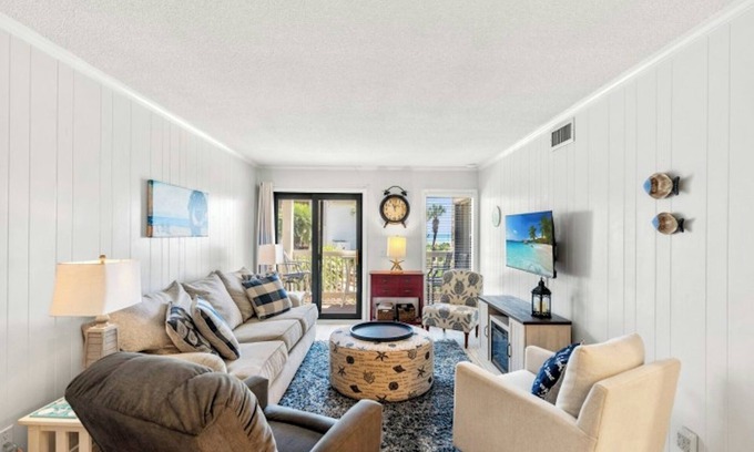 Myrtle Beach Condo | Ocean Forest Villas 106C- 2BR/2BA- Pools