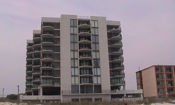 Crescent Beach Condo | Ocean Front/3 bedroom Condo