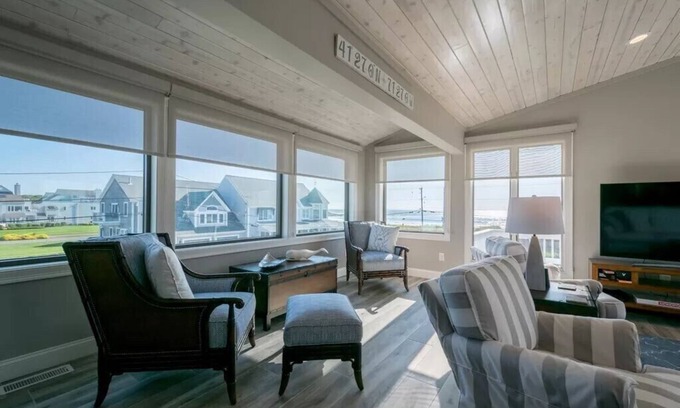 Eastward Look House | Ocean Front Home, Sleeps 13, Steps to the Ocean!