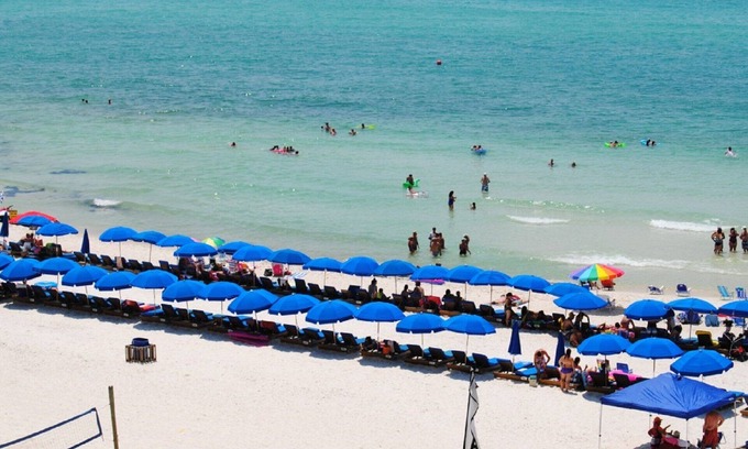 Panama City Beach Condo | OCEAN FRONT KING BDR, 2 BATHS, BUNK RM, FREE BEACH CHAIRS, NEAR PIER PARK