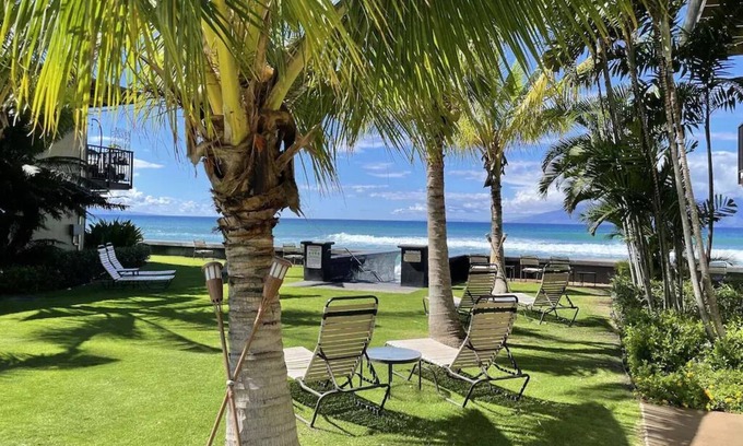 Honokowai Condo | OCEAN FRONT MAUI~Lush Gardens, Privacy and Convenience ~ Maui Sands 6B ~ 2BD/2BA