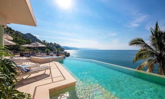 Mayto Villa | Ocean front private villa in Puerto Vallarta with beach access and, infinity pool and views