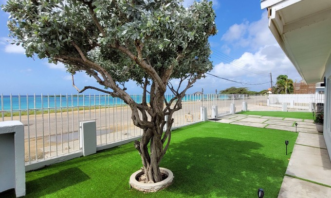 Pos Chiquito House | OCEAN FRONT-SUNSETS-PRIVATE POOLn2 or 3 bedrooms