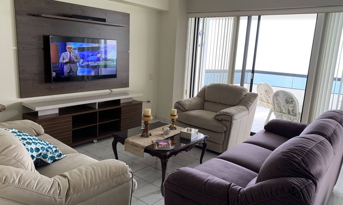Salinas Apartment | Ocean front view Apartment