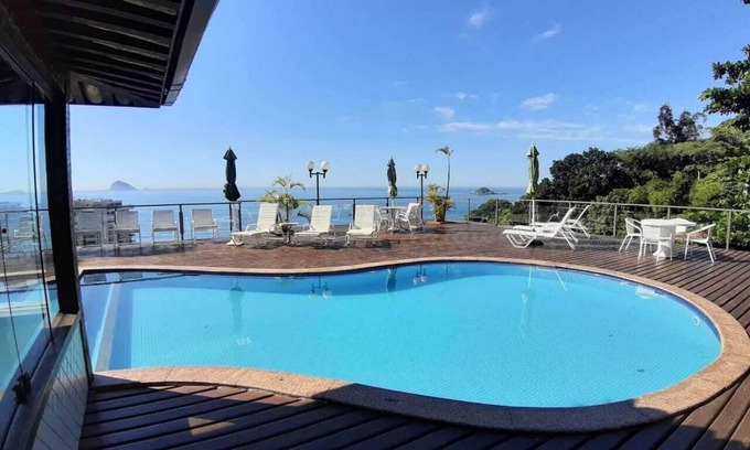 Sao Conrado House | Ocean Front View Mansion