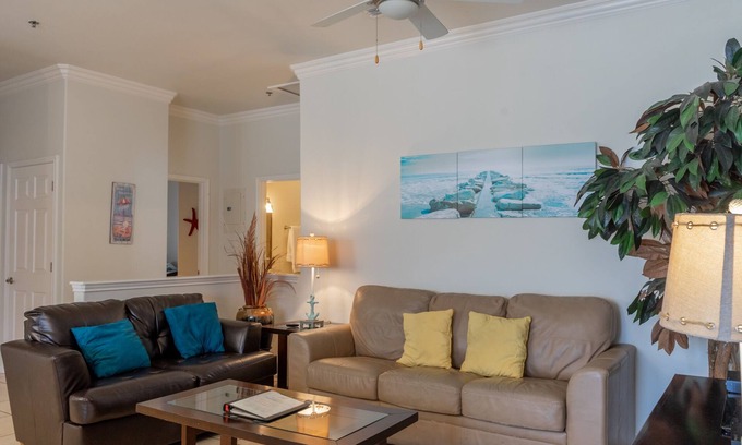 South Padre Island Condo | Ocean Garden 5 - Walk to the beach, WiFi