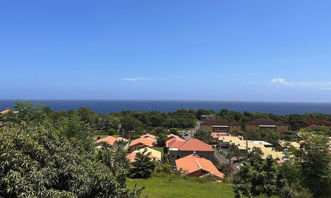Boscobel House | Ocean Glimpse Getaway “A hidden gem in the heart of paradise.”