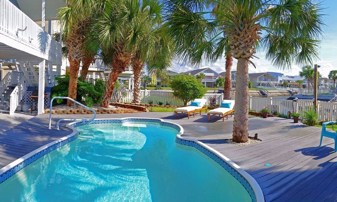 Ocean Isle Beach House | Ocean Isle Beach, NC Cement Canal Lot With HEATED Private Pool
