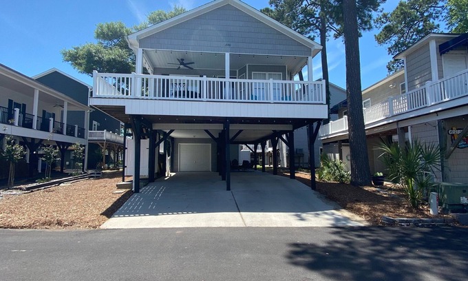 Surfside Beach House | Ocean Lakes Clean Home for your Family! Now booking for 2026.