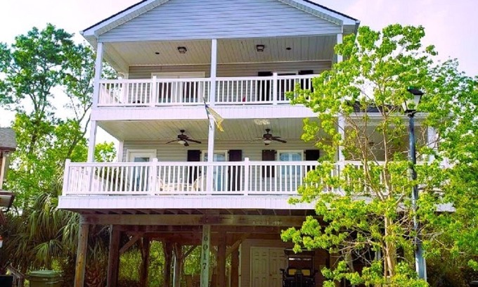 Myrtle Beach House | Ocean Lakes Private Beach & Fountain View Tower
