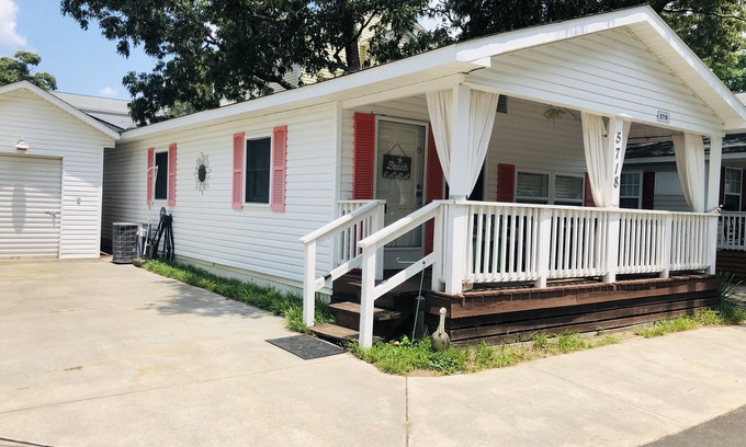 Myrtle Beach House | Ocean Lakes - Site 5718 Beach Bungalow Nestled on Quiet Street!