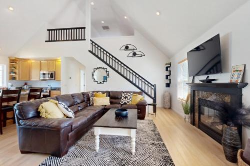 Four Sisters House | Ocean Lover's Dream