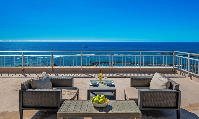 Waikiki Condo | Ocean-Marina Views PH at Ilikai Hotel by the Beach w/Full Kitchen & Free WiFi
