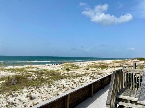 East End House | Ocean Mile F-4