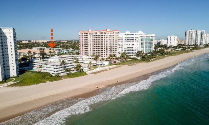 Lauderdale-by-the-Sea House | Ocean Ocean Ocean International Studio 209