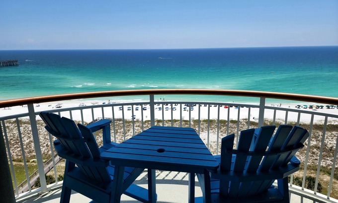 Navarre Beach Condo | Ocean Paradise 3br/3bth on the Sugar Sands of the Gulf w/2 Bch Chairs + Umbrella