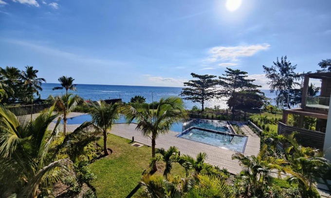 Pointe Aux Piments Apartment | Ocean Point Beach Front Apartment