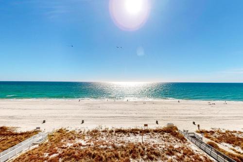 Long Beach Apartment | Ocean Ritz 601