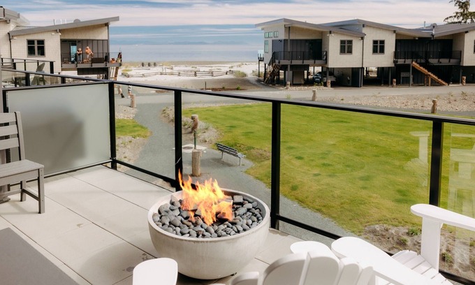 Black Creek House | Ocean's 7 at THE BEACH HOUSE