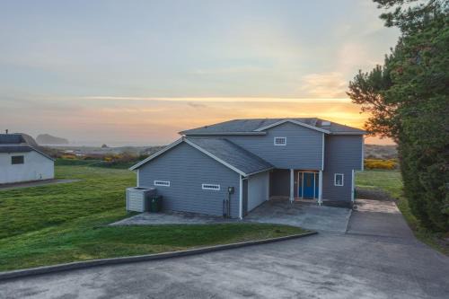 Bandon House | Ocean Song