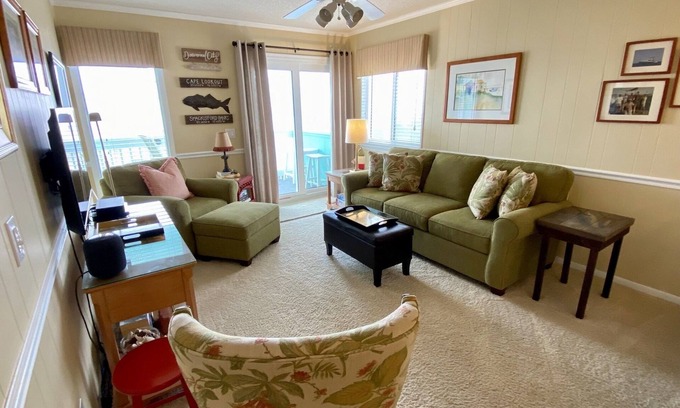 Morehead City Condo | Ocean & Sound Views! Quiet Top-Floor Condo, Beach, Pool, WiFi & more!