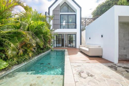 Kampial House | Ocean View 2br Villa Nusa Dua