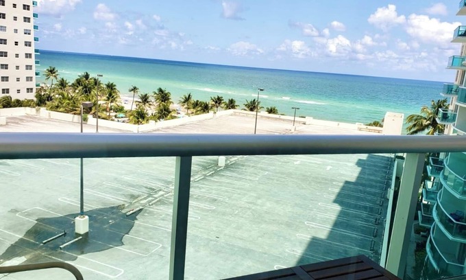 Hollywood South Central Beach Condo | Ocean view Apartment - TIDES on Hollywood Beach
