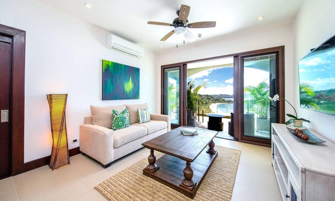 Playa Flamingo Condo | Ocean view condo, Infinity Pool, Breakfast included, Close to Playa Flamingo