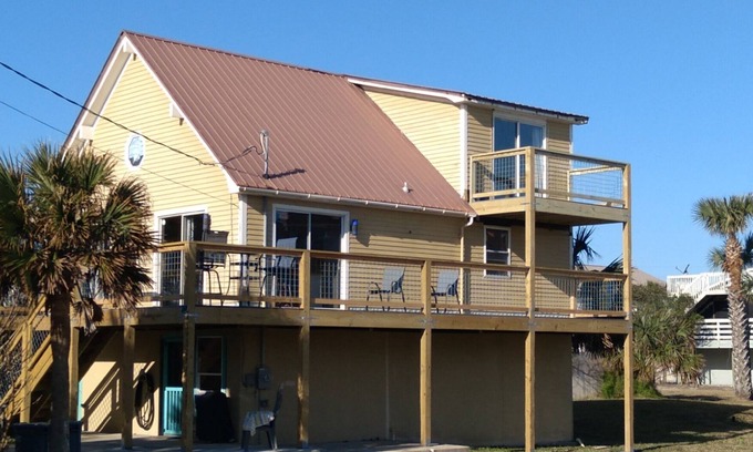 Vilano Beach Cottage | Ocean View Cottage; No Smoking. 3 beds, 2 bath, Bicycles and Beach gear included