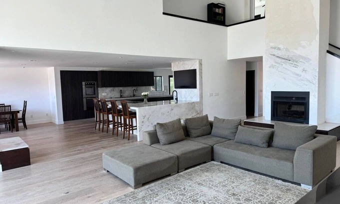 Del Mar Heights House | Ocean View Del Mar Home, 4000sqft , 6bd, 4.5 bath