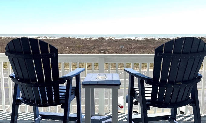 Corpus Christi House | Ocean View! Entire townhome.with balcony view overlooking the Gulf!