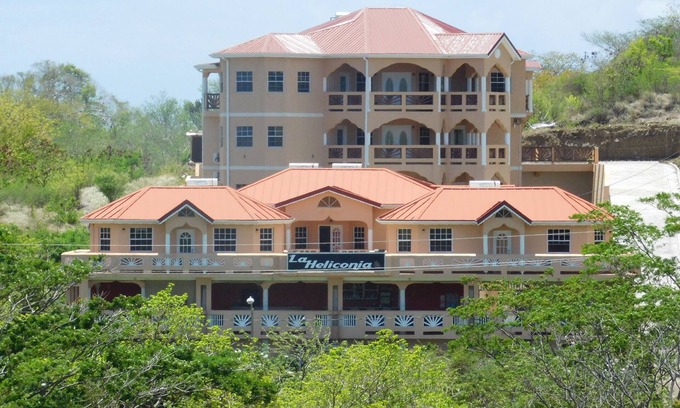 Morne Rouge Apartment | Ocean view family friendly