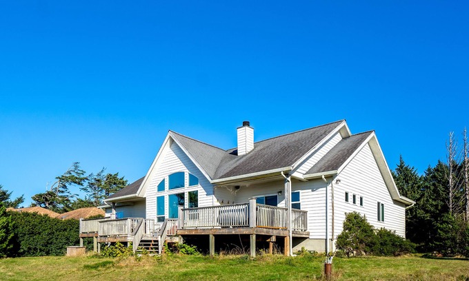 Newport House | Ocean view home w/huge deck & yard, hot tub, firepit & game room - dogs OK